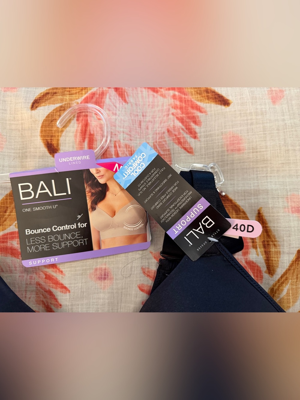 Bali Smooth U Support Bra — Black 40D - Picture 2 of 4
